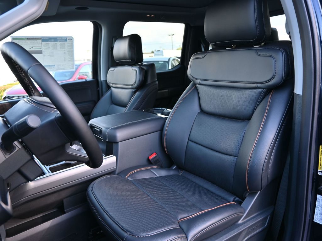 2025 Ford F-350 Super Duty LARIAT