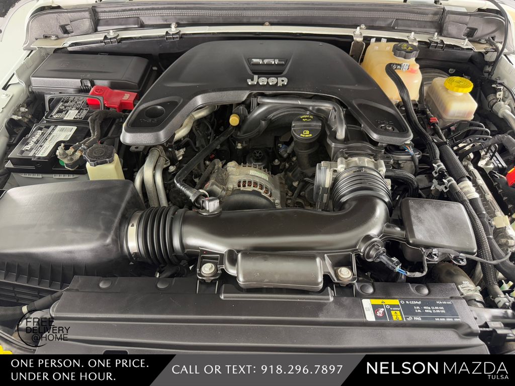 Used 2019 White Jeep Unlimited Sport S image 49