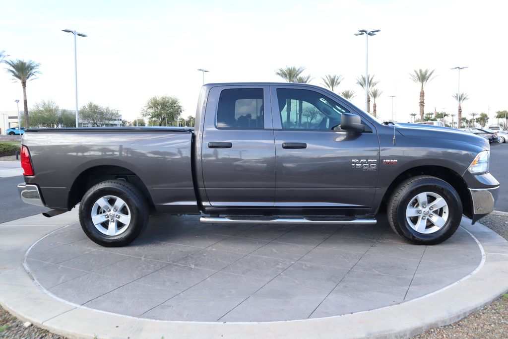 Thumbnail: 2020 RAM 1500 Classic - 4