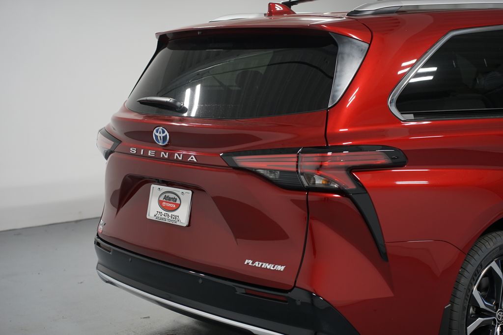 Thumbnail: 2025 Toyota Sienna - 9