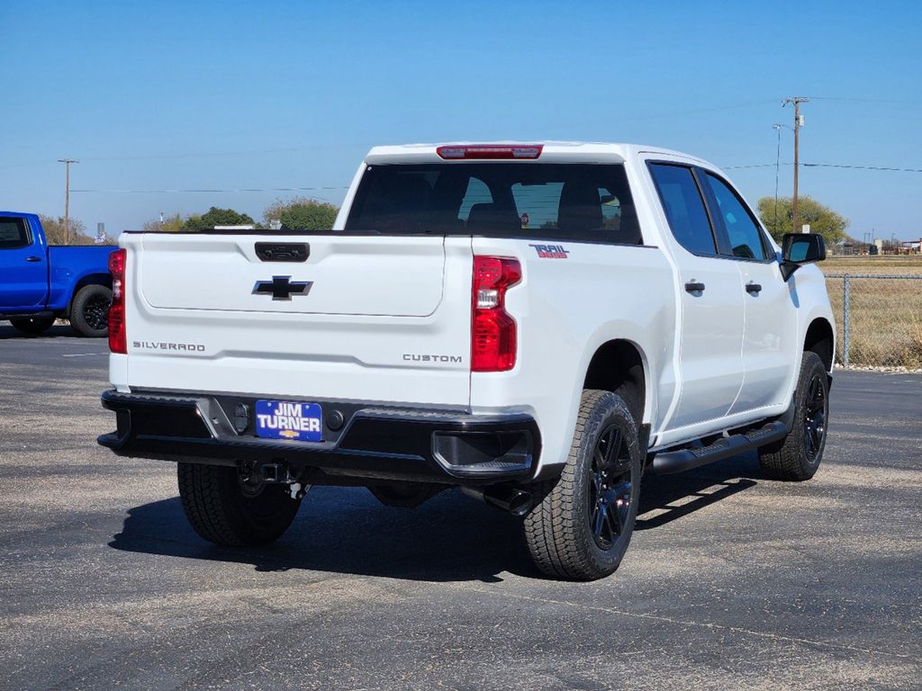 2025 Chevrolet Silverado 1500 Custom Trail Boss 3