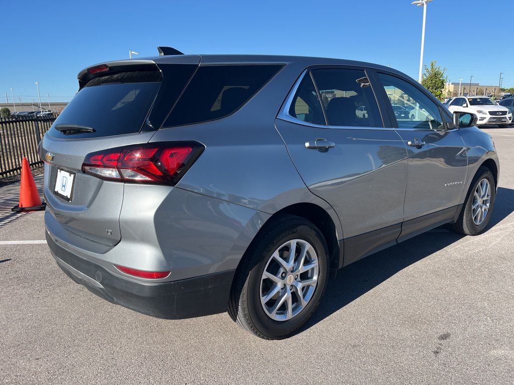 Thumbnail: 2023 Chevrolet Equinox - 4