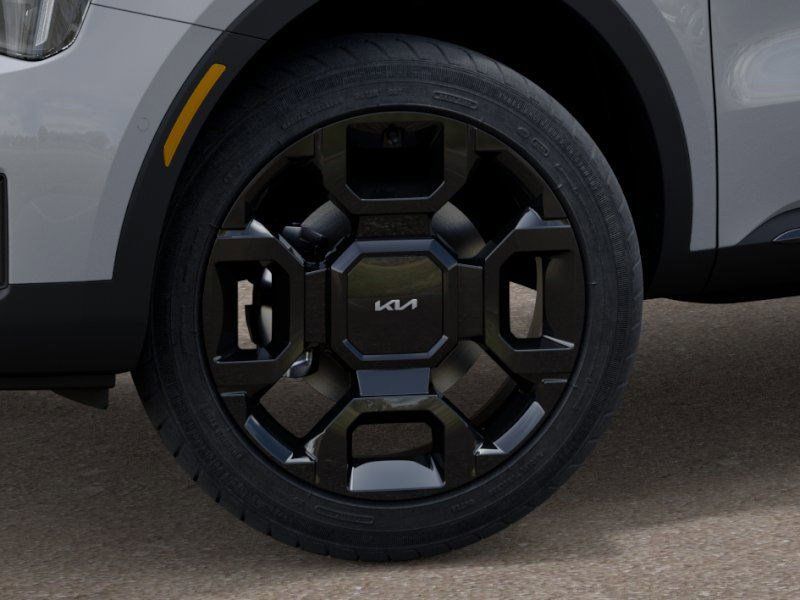 New 2026 Wolf Gray Kia X-Line SX Prestige image 5