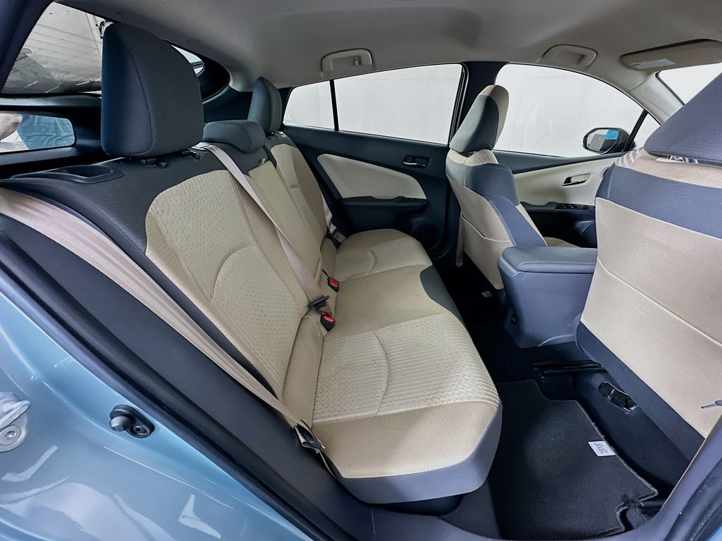 Thumbnail: 2017 Toyota Prius - 25