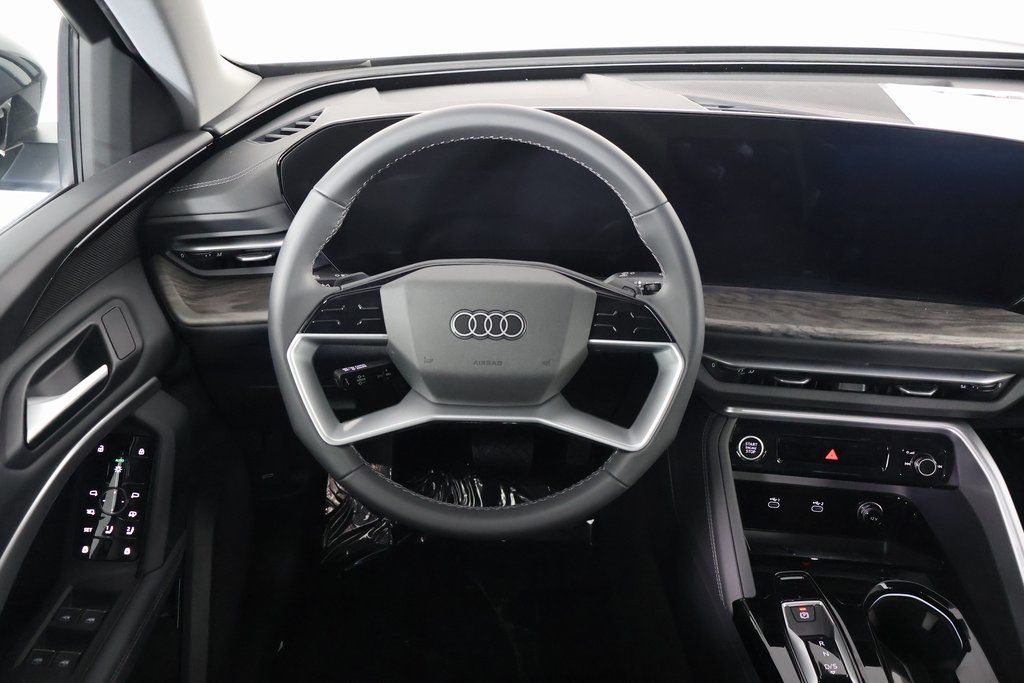Thumbnail: 2025 Audi Q5 - 3