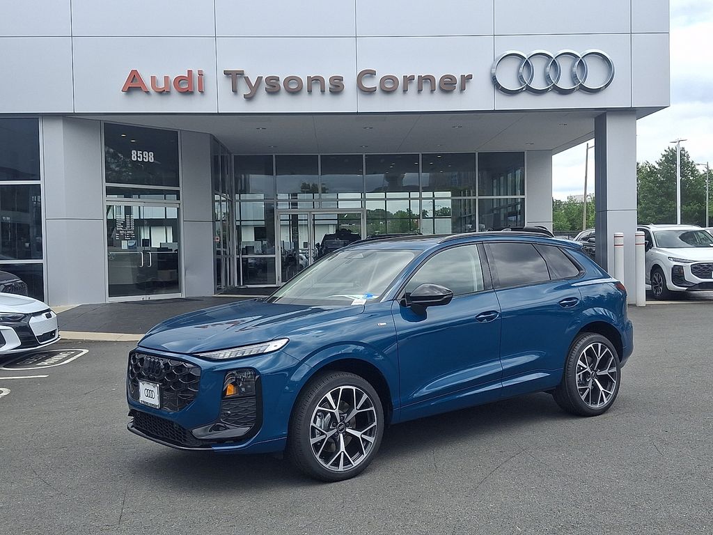 Thumbnail: 2026 Audi Q3 - 1