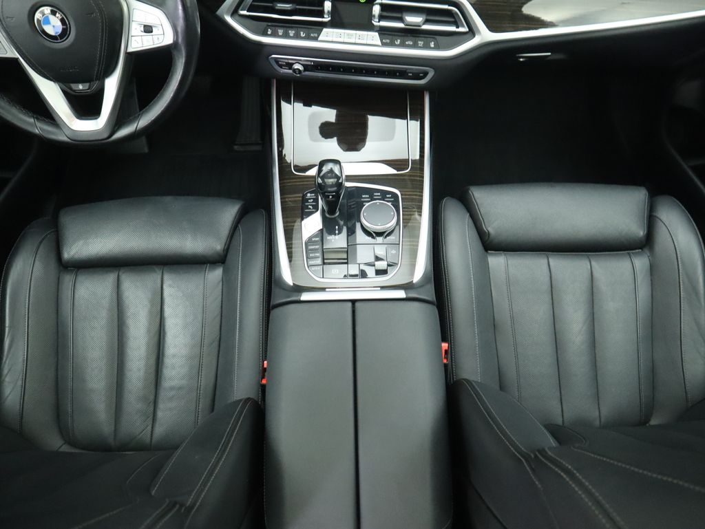 Thumbnail: 2021 BMW X7 - 17