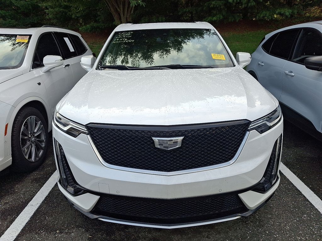 Thumbnail: 2024 Cadillac XT6 - 2