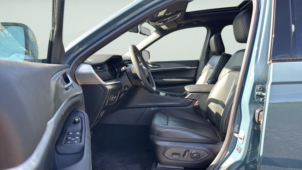 2026 Jeep Grand Cherokee L