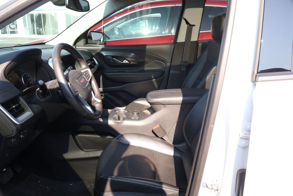 2022 GMC Terrain SLT 12
