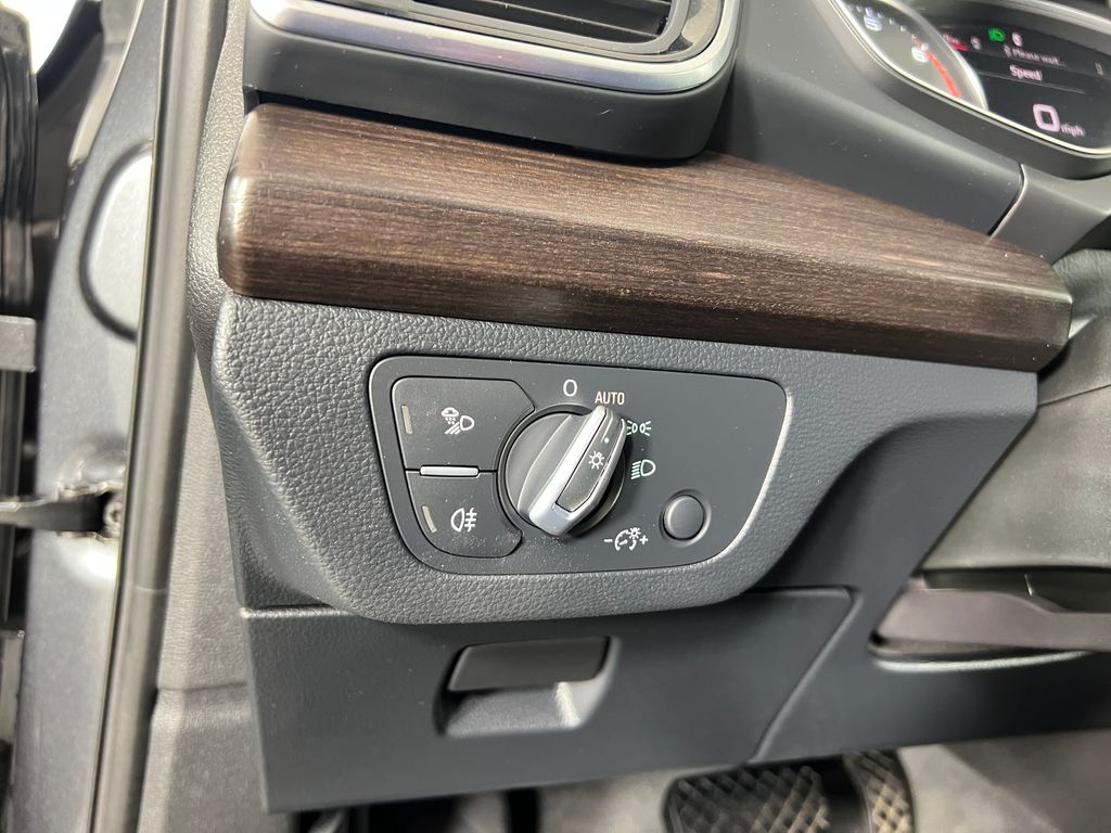 Thumbnail: 2023 Audi Q5 - 26