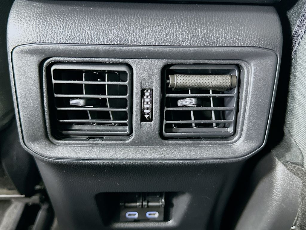 Thumbnail: 2024 Toyota RAV4 - 25