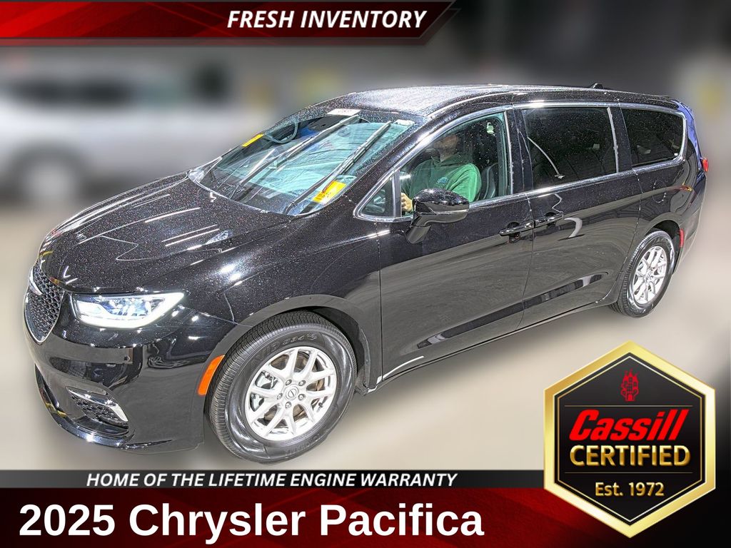 2025 Chrysler Pacifica Select FWD
