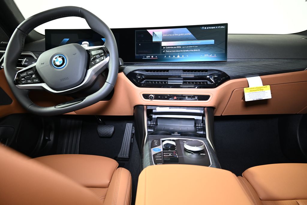 2025 BMW i4 xDrive40 16