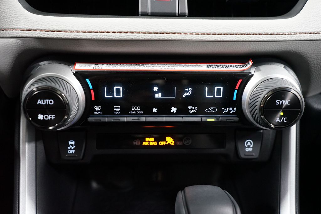 Thumbnail: 2025 Toyota RAV4 - 20