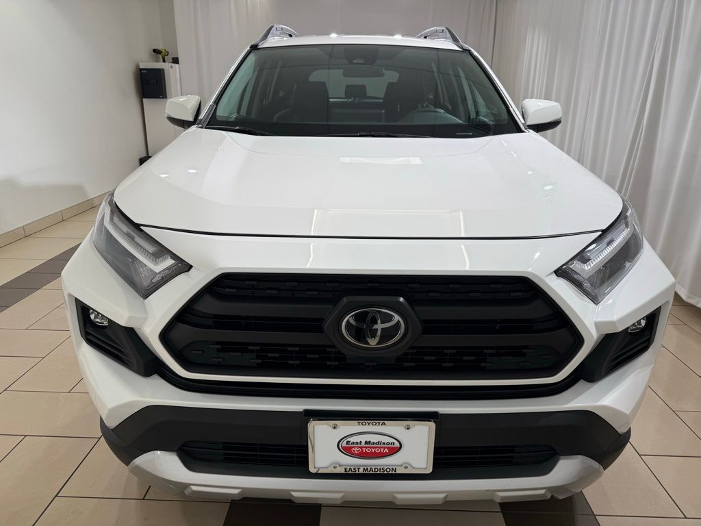 Thumbnail: 2024 Toyota RAV4 - 8