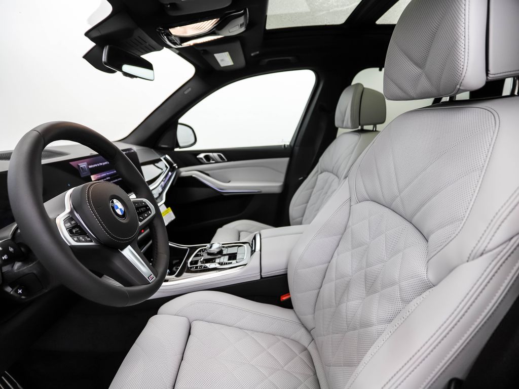 Thumbnail: 2026 BMW X5 - 13