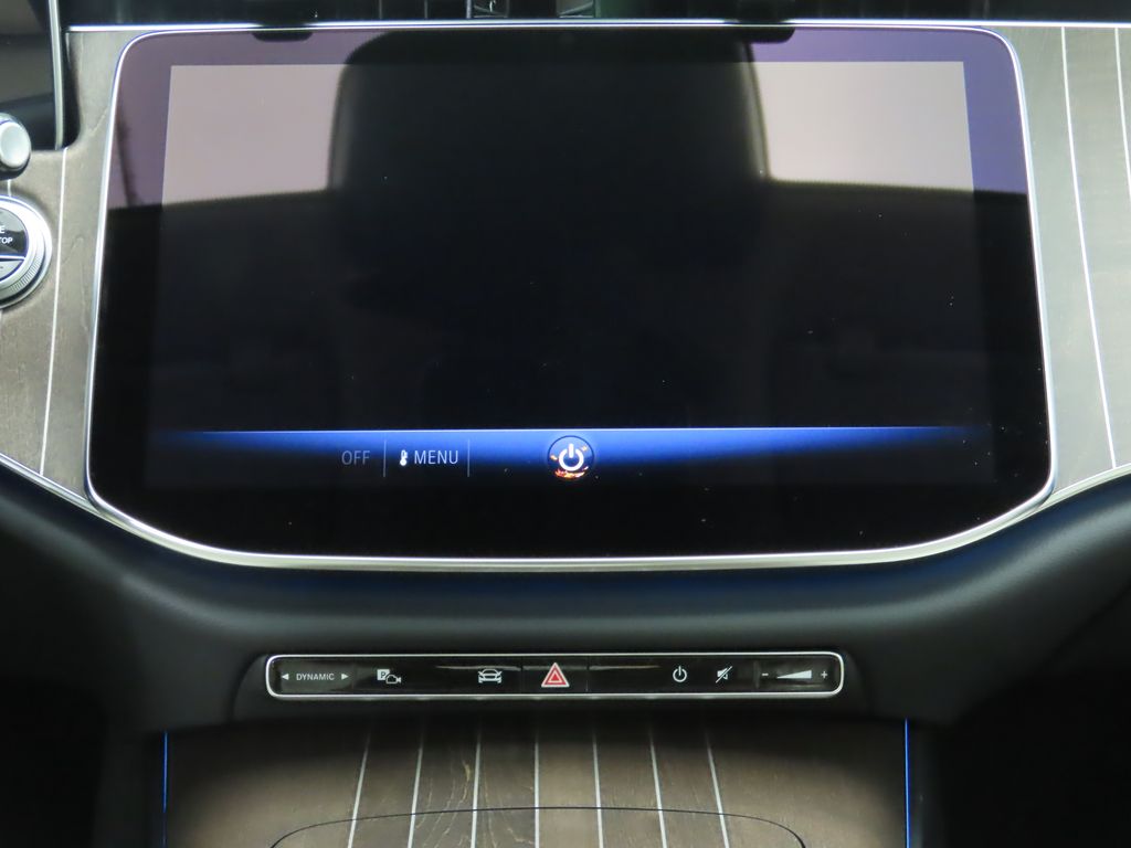 Thumbnail: 2025 Mercedes-Benz E-Class - 14