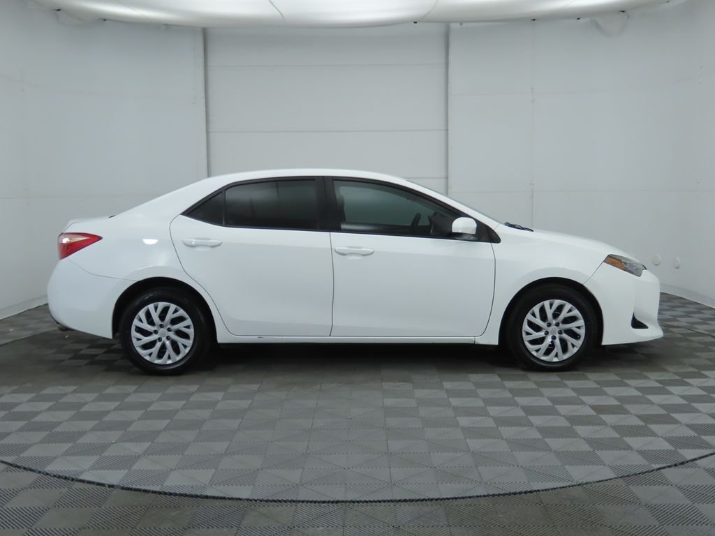 2019 Toyota Corolla LE 4