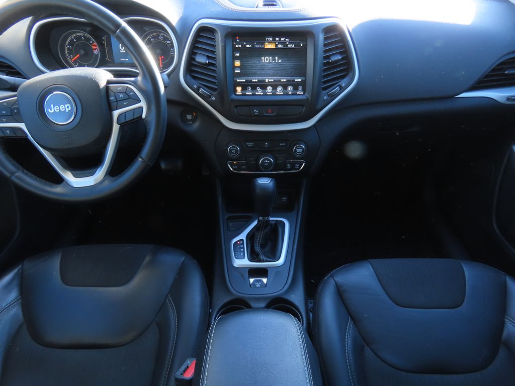 Thumbnail: 2018 Jeep Cherokee - 7