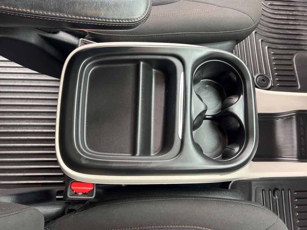 2020 Chrysler Pacifica Touring photo