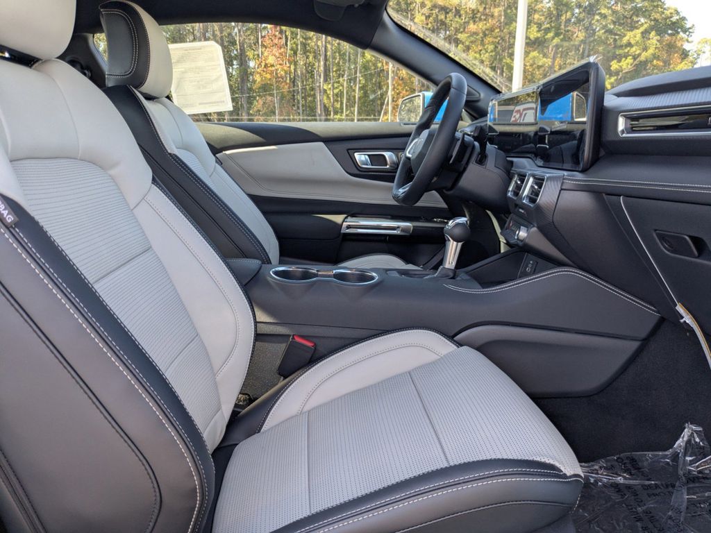 2025 Ford Mustang GT Premium Fastback