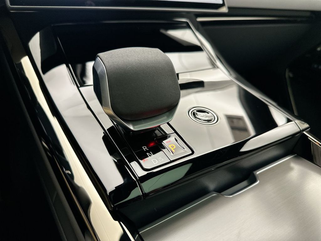 Thumbnail: 2026 Land Rover Range Rover Sport - 12