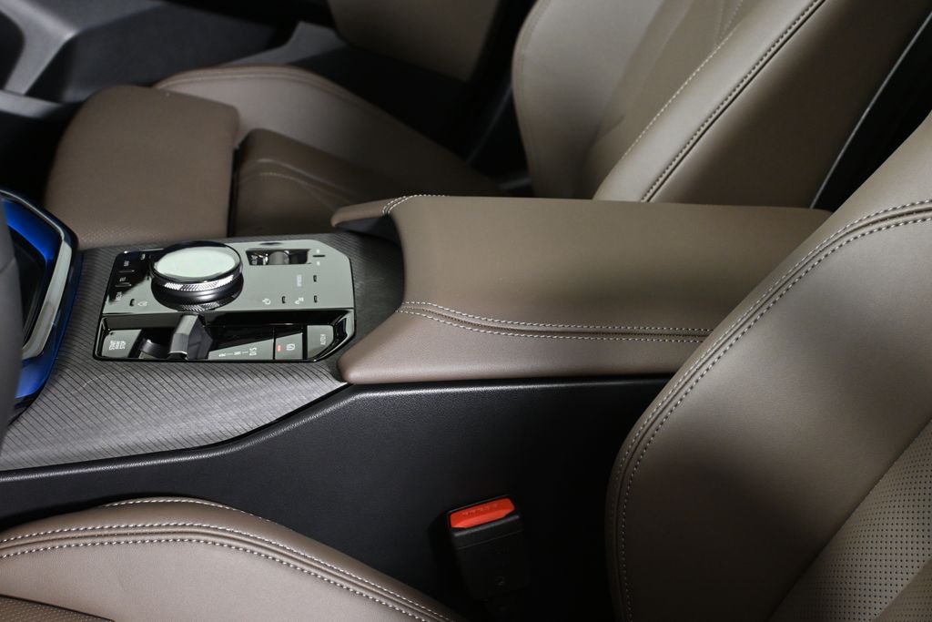 Thumbnail: 2026 BMW X3 - 25