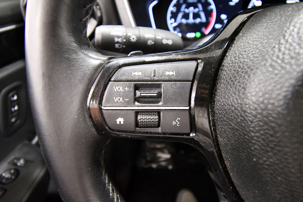 Used 2025 Honda Pilot SUV