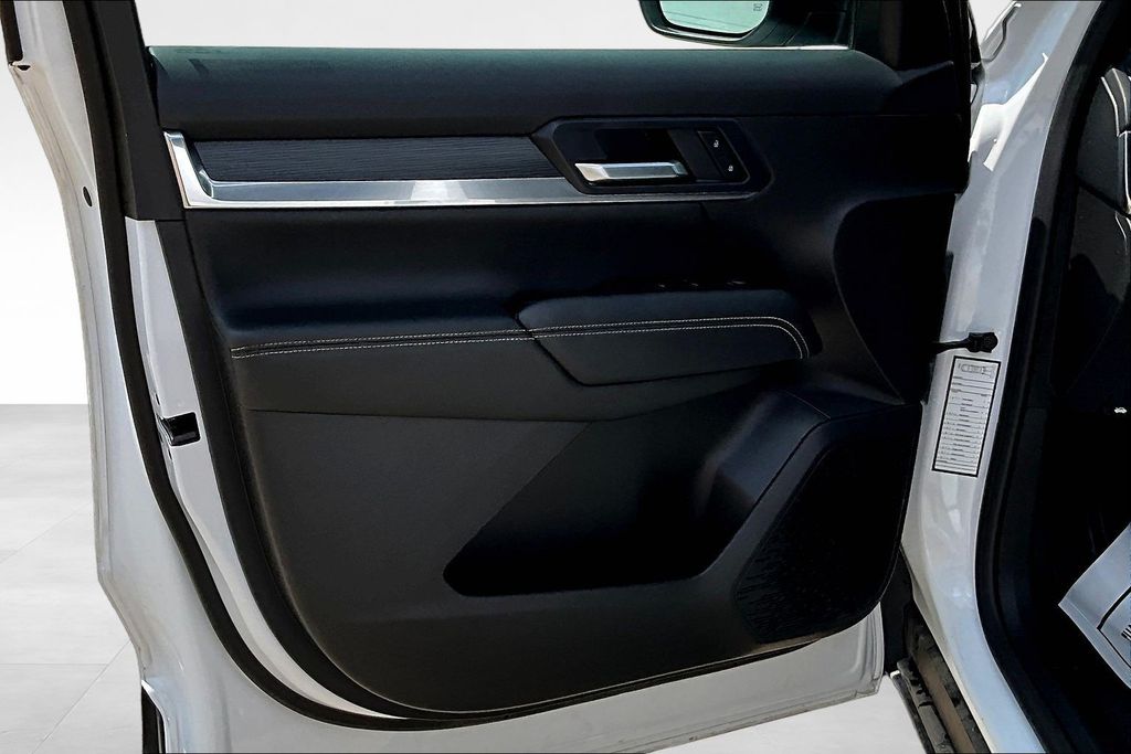 Used 2025 GMC Terrain SUV