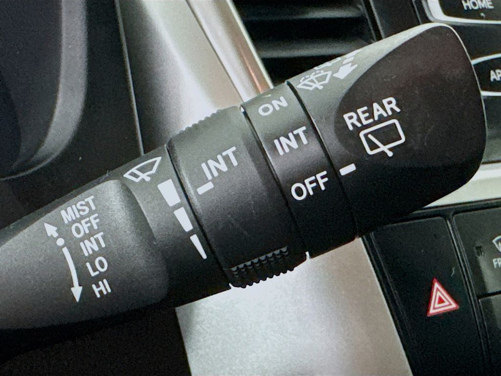 Used Car 2014 Toyota Highlander  Le Plus V6 For Sale Under $20,000 In Austin, Texas