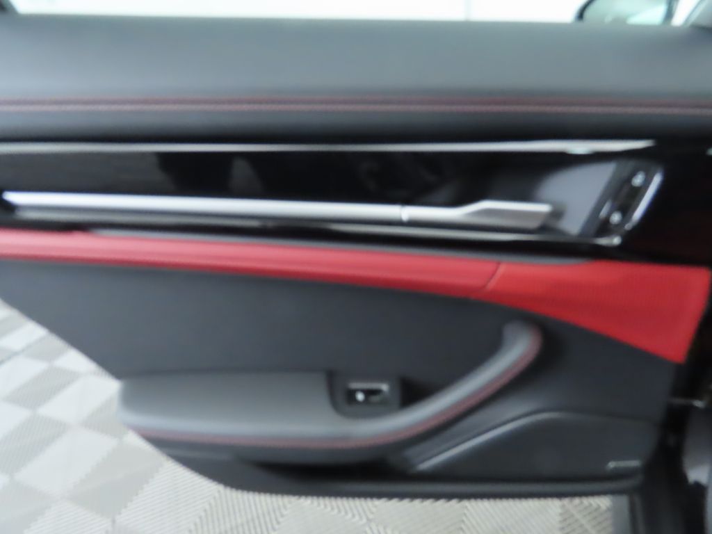 Thumbnail: 2024 Porsche Panamera - 29