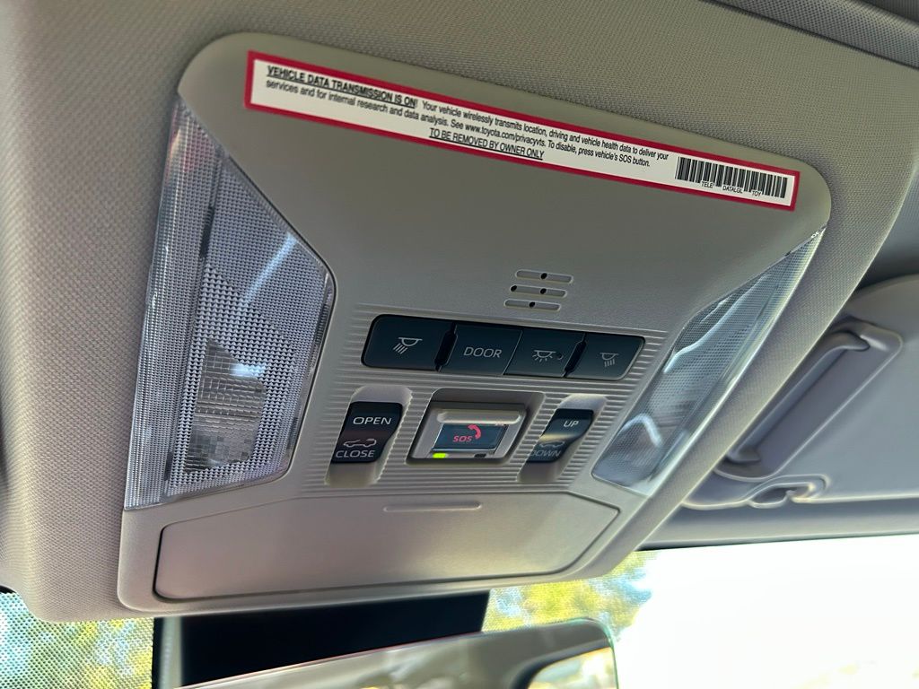 2024 Toyota RAV4 XLE Premium 29