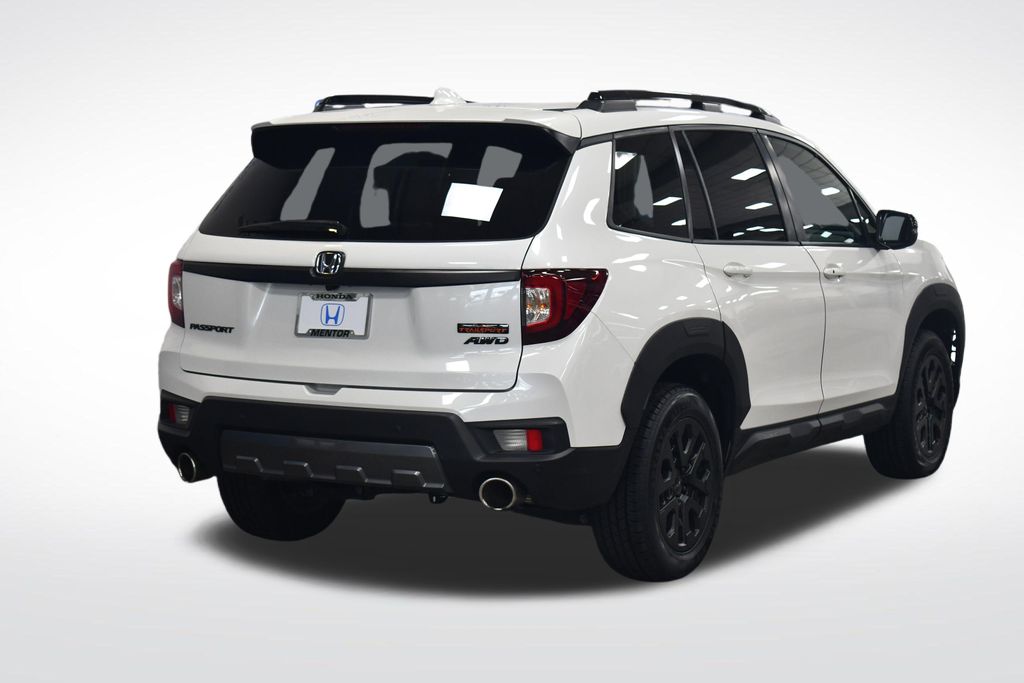 Thumbnail: 2022 Honda Passport - 8