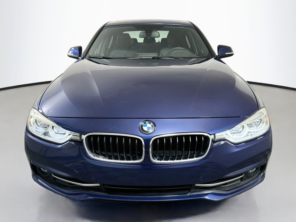 Thumbnail: 2018 BMW 3 Series - 2