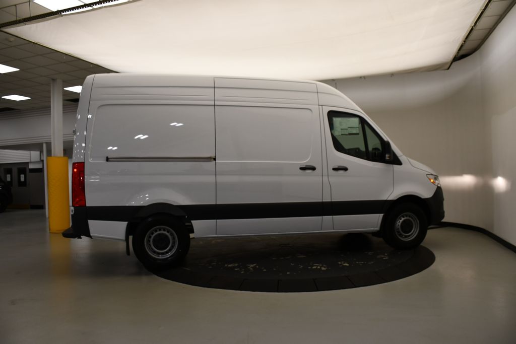 2025 Mercedes-Benz Sprinter 2500 4