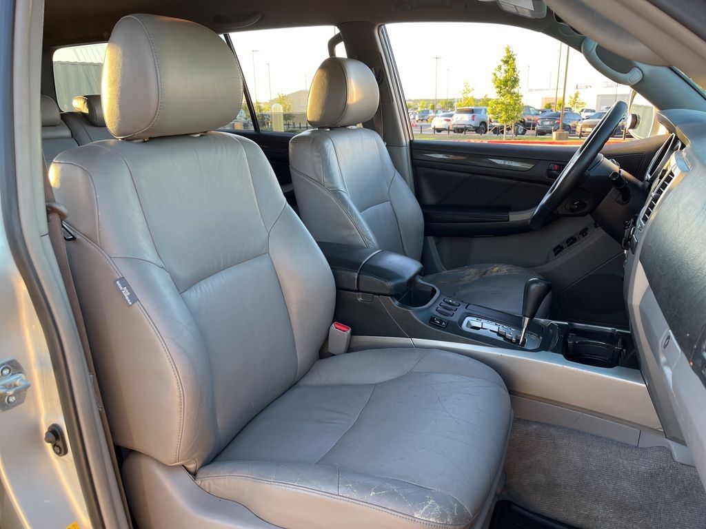 2003 Toyota 4Runner Limited 27