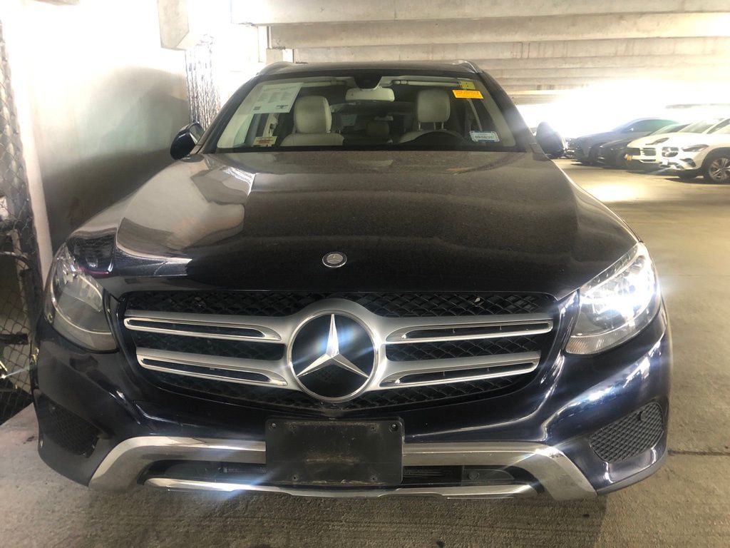 2016 Mercedes-Benz GLC 300 2