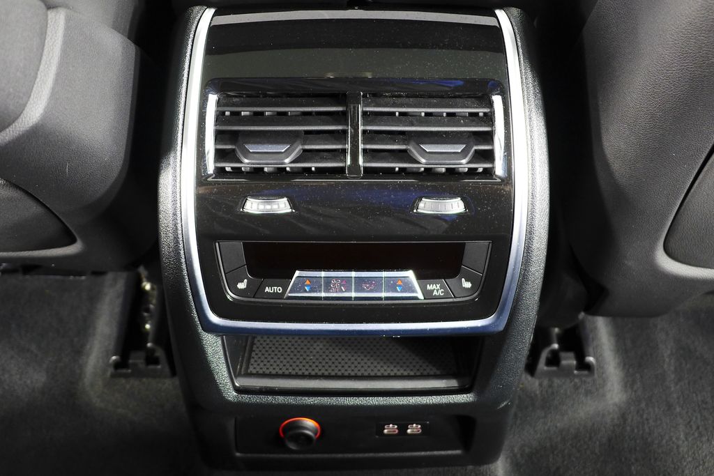 Thumbnail: 2024 BMW X5 - 24