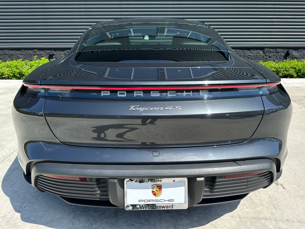 2021 Porsche Taycan 4S 11