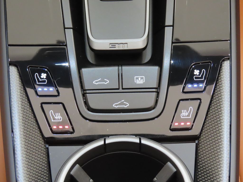 Thumbnail: 2026 Porsche 911 - 28