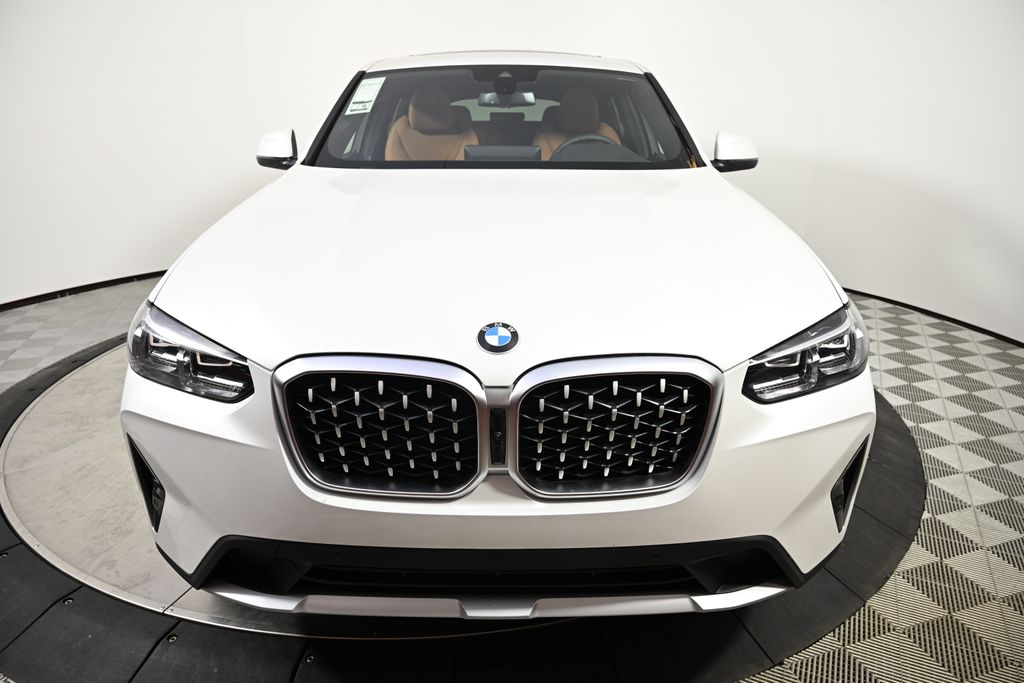 2025 BMW X4 xDrive30i 8