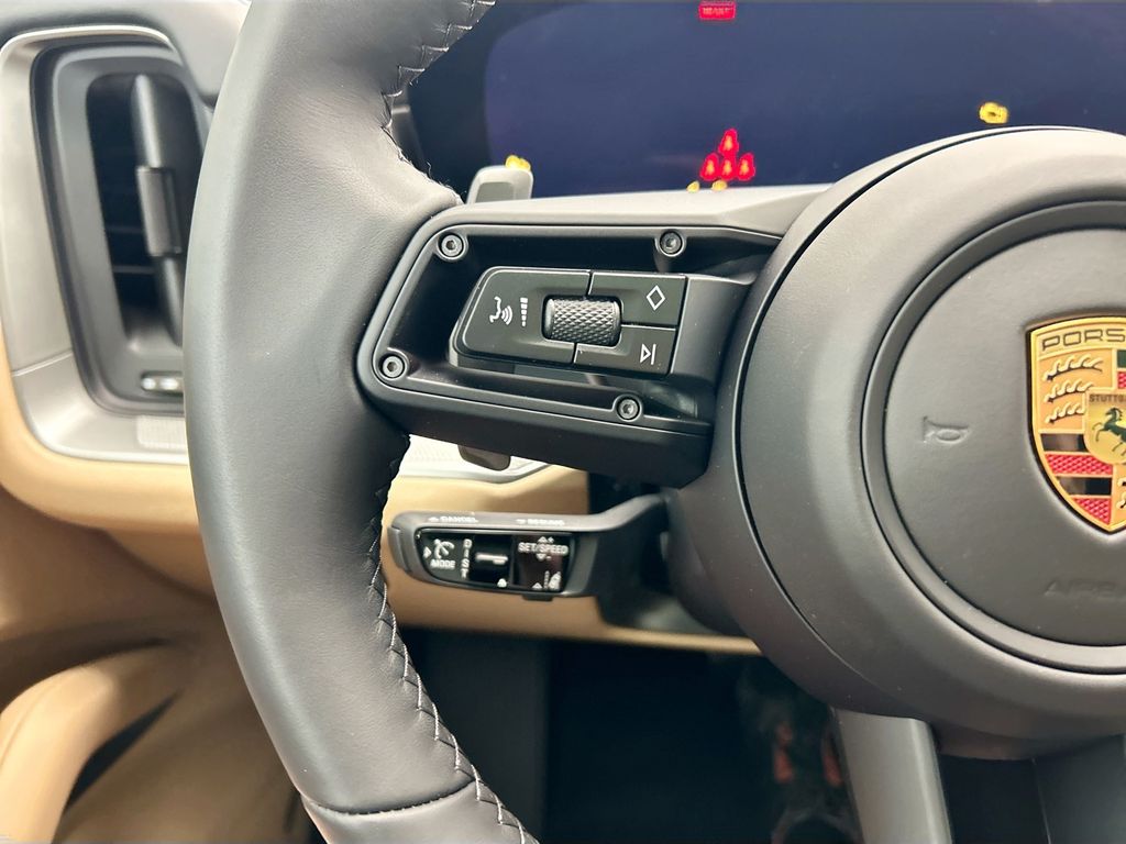 Thumbnail: 2026 Porsche Cayenne - 14