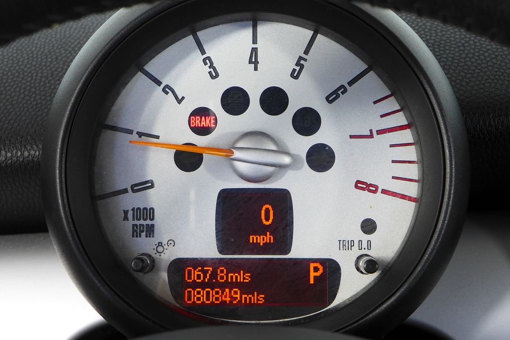 Thumbnail: 2013 MINI Cooper - 28