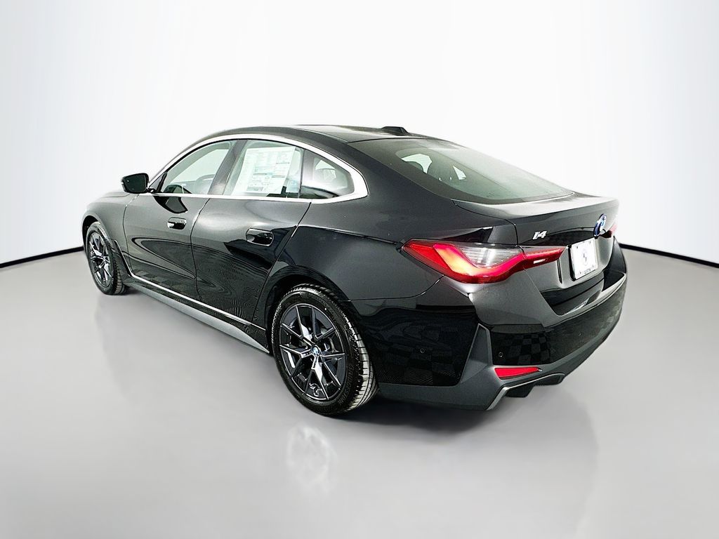 Thumbnail: 2025 BMW i4 - 7