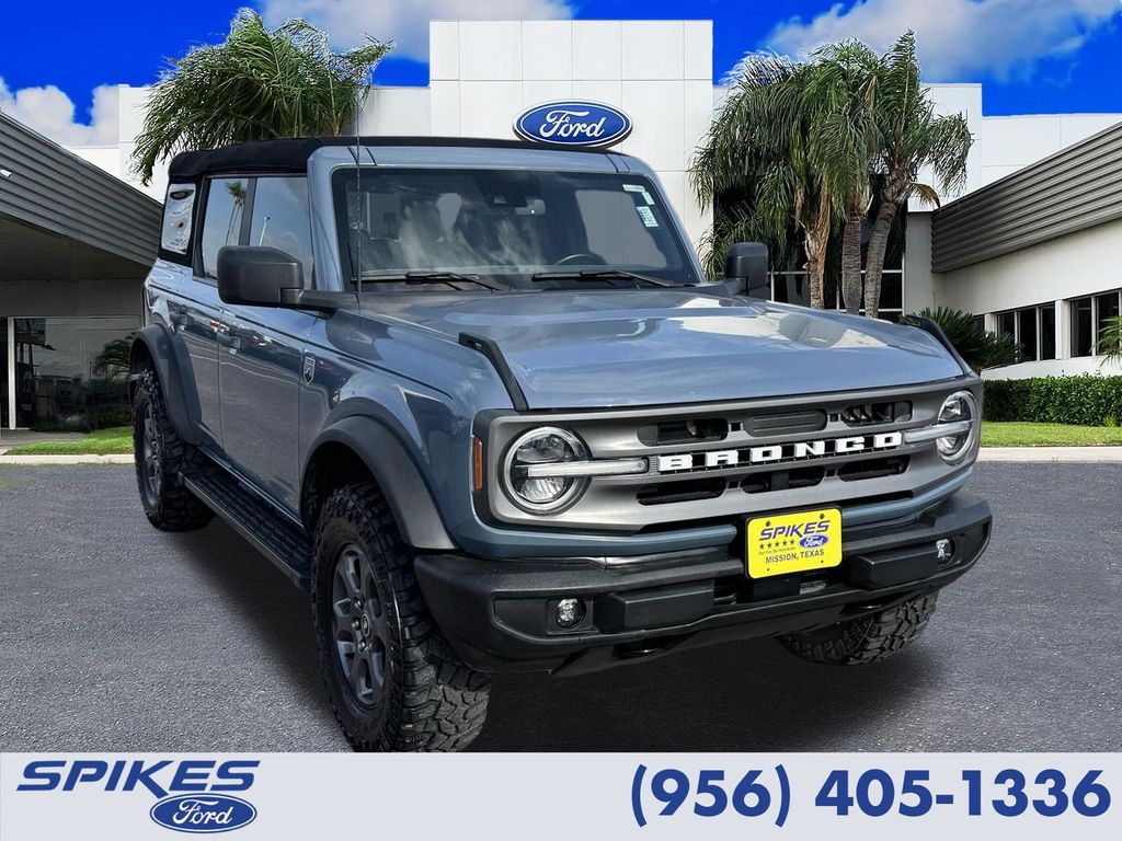 Blue (Azure Gray Metallic Tri-Coat) 2023 Ford Bronco SUV / Crossover Four-Wheel Drive Automatic