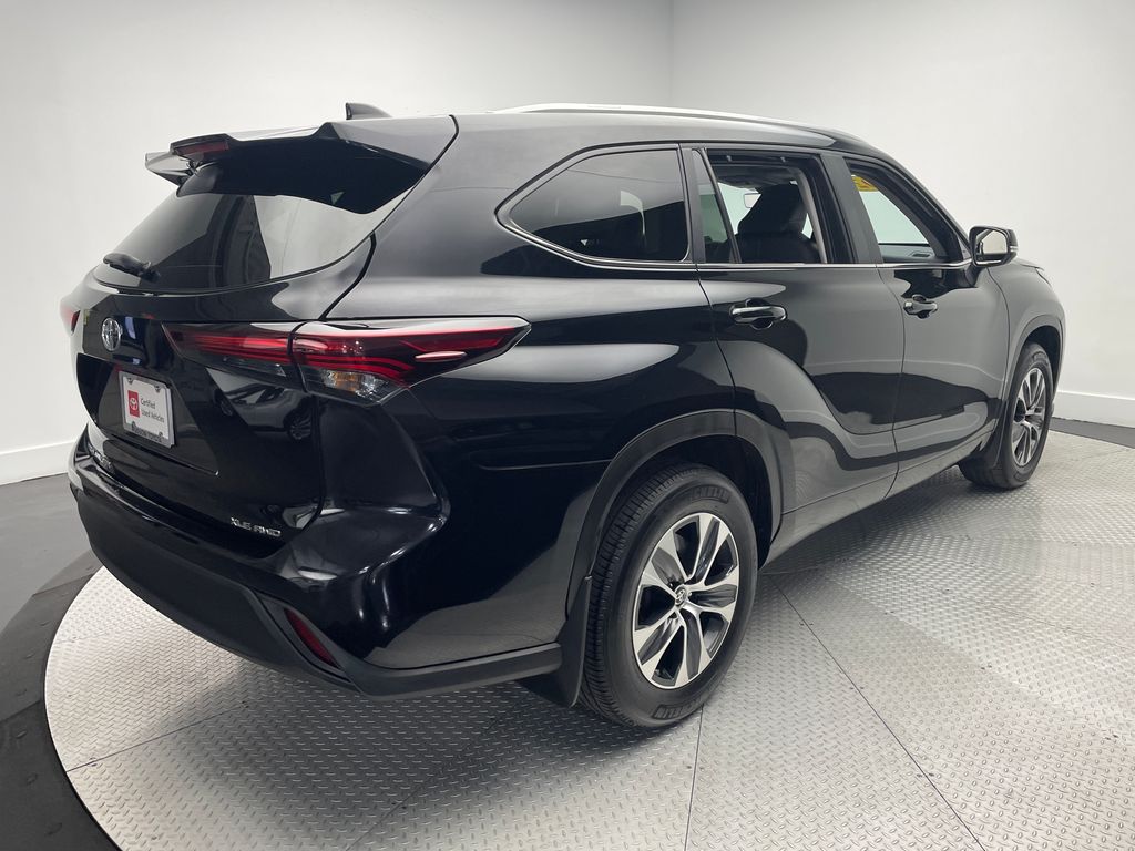 Thumbnail: 2024 Toyota Highlander - 5