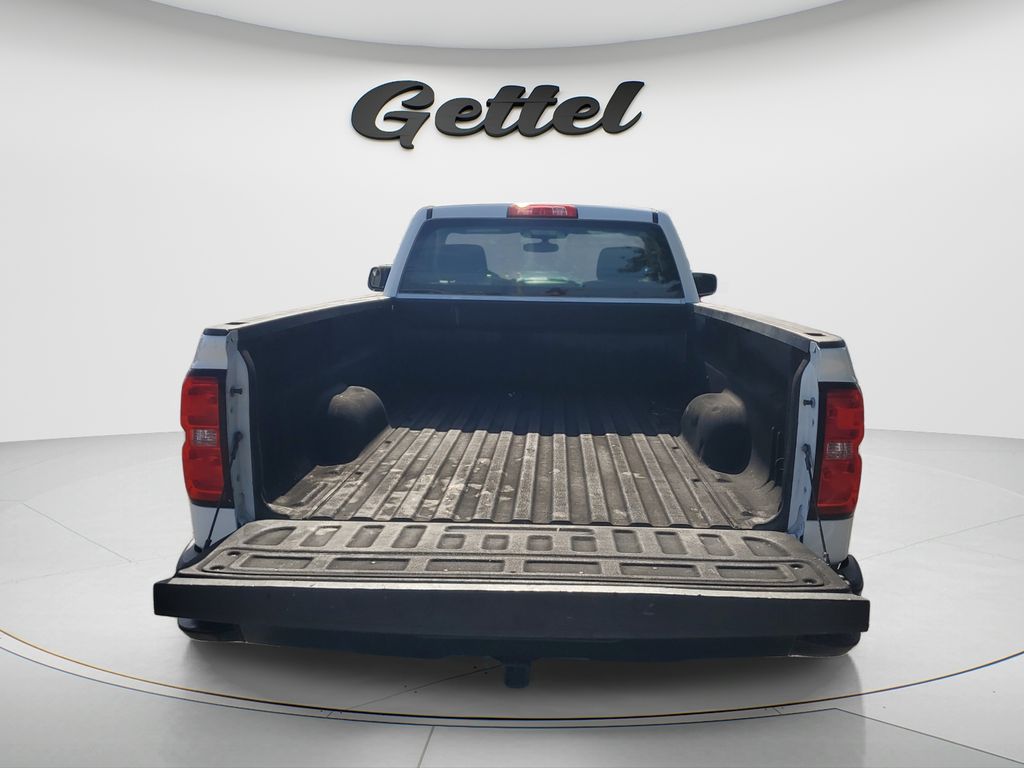 Used 2018 White Chevrolet WT image 9