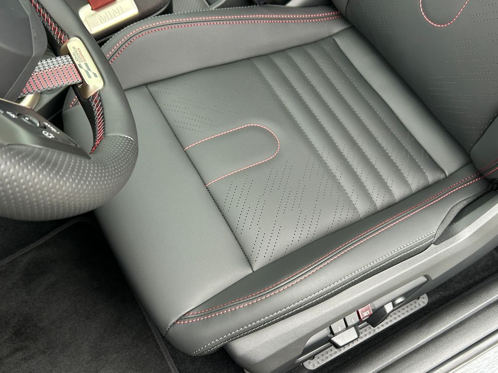 Thumbnail: 2026 MINI Cooper - 15