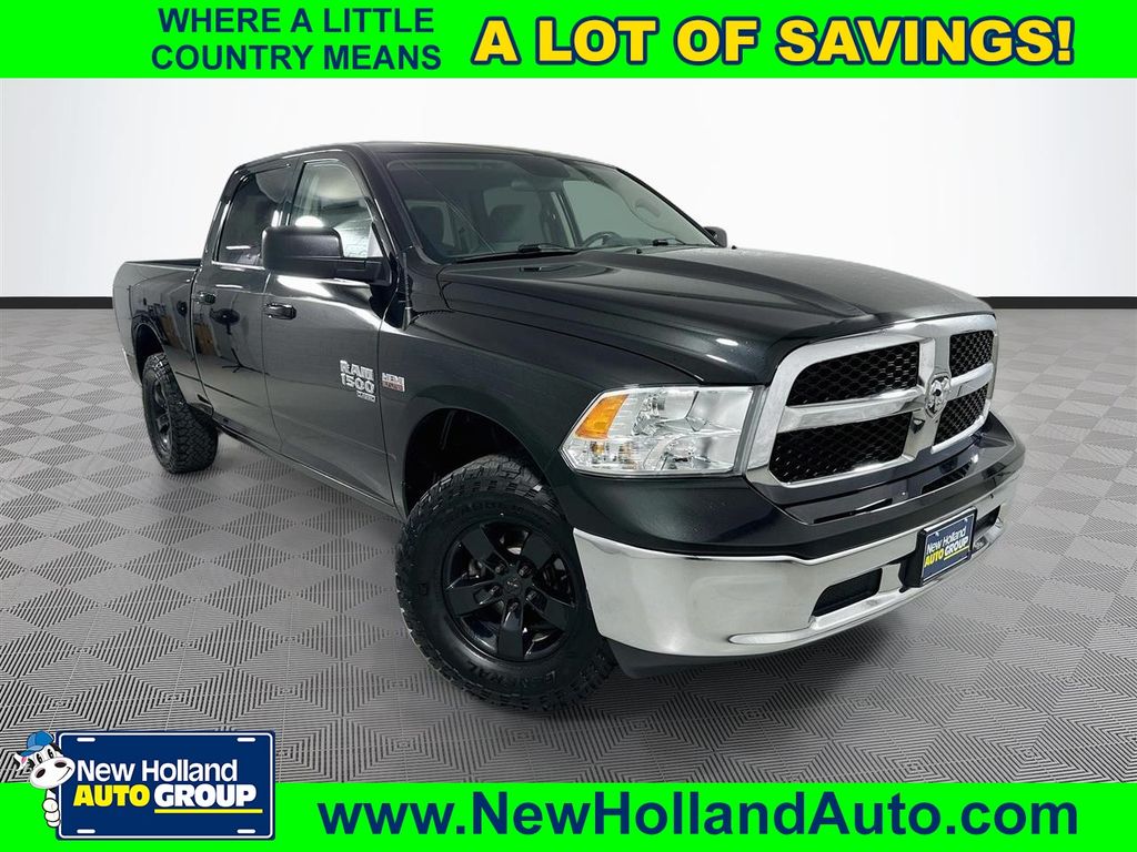 Brilliant Black Crystal Pearlcoat 2019 RAM 1500 Pickup Truck Four-Wheel Drive 8-Speed Automatic